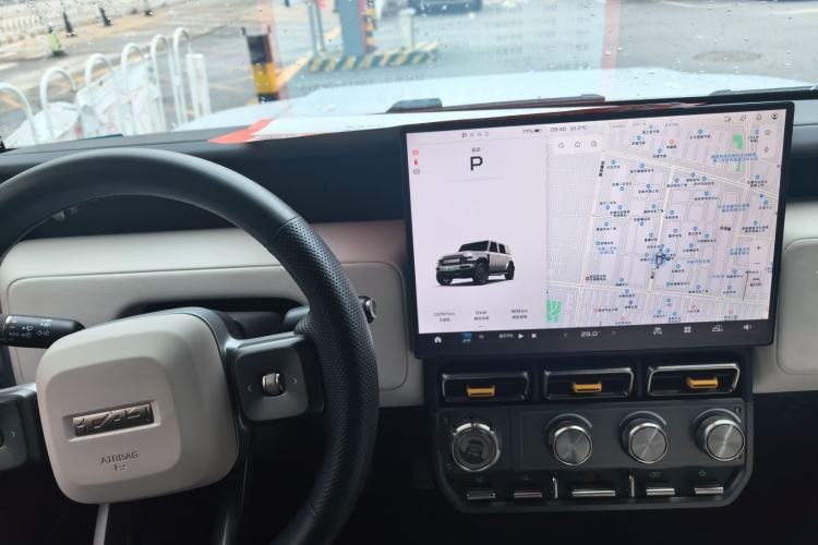 Used  V23 2025 401 Two-Wheel Drive Advanced Edition
