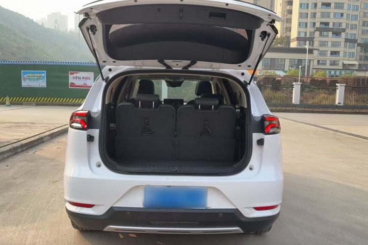 Used BYD Tang 2018 2.0T Automatic Smart Connect Prestige 7-Seater China V Standard
