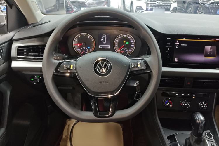 Used Volkswagen Lavida 2021 1.5L Automatic Comfort Edition
