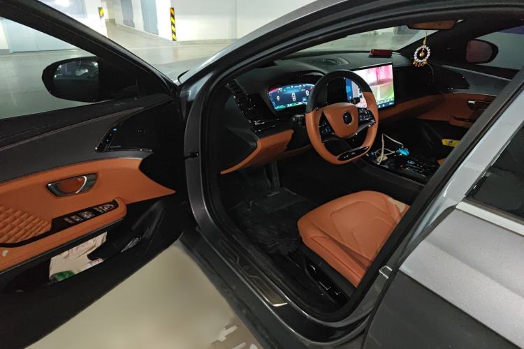 Used BYD Han 2022 EV Genesis Edition 715KM Front-Wheel-Drive Prestige Model
