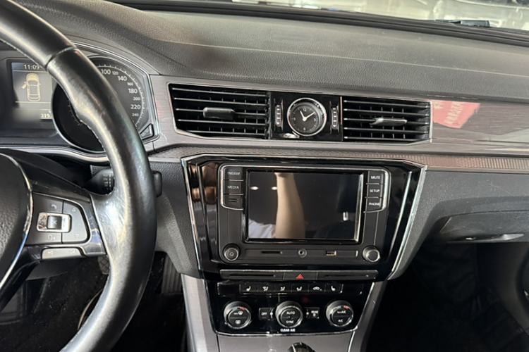 Used Volkswagen Passat 2016 330TSI DSG Luxury Edition
