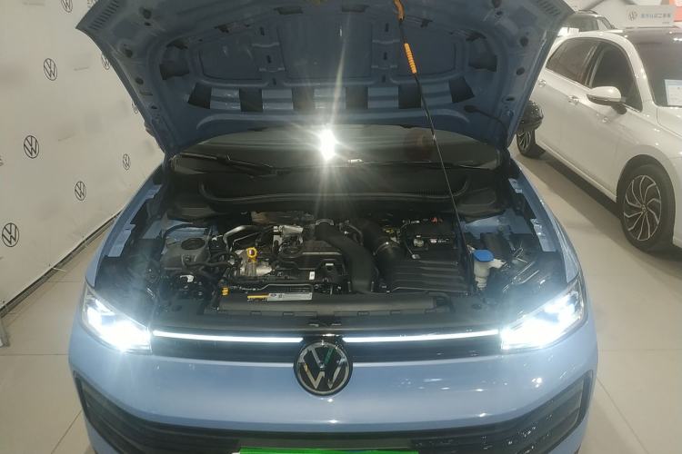 Used Volkswagen Tharu 2025 NewRui 300TSI Prestige Edition
