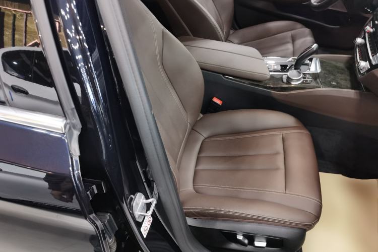 Used BMW 5 Series 2020 525Li M Sport Package
