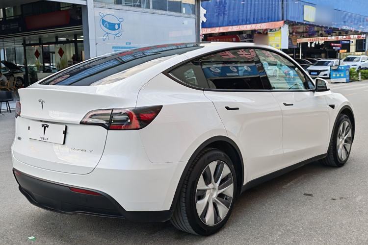 Used Tesla Model Y 2022 Rear-Wheel-Drive Version

