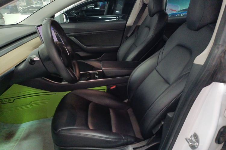 Used Tesla Model 3 2019 Long-Range All-Wheel-Drive Version
