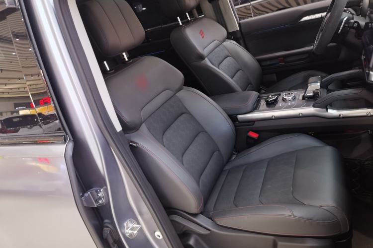 Used JETOUR Traveler 2023 2.0T All-Wheel-Drive CrossPRO