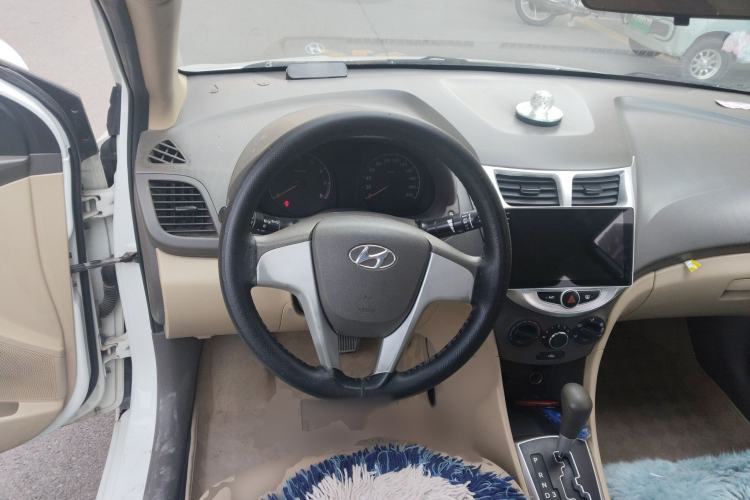 Used Hyundai Verna 2010 Sedan 1.4L Automatic Comfort Model GS
