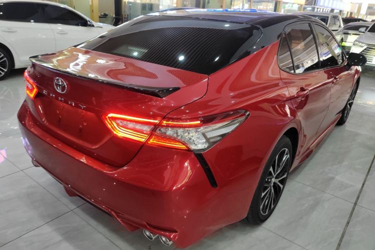 Used Toyota Camry 2019 2.0S FENGSHANG Version China VI Standard
