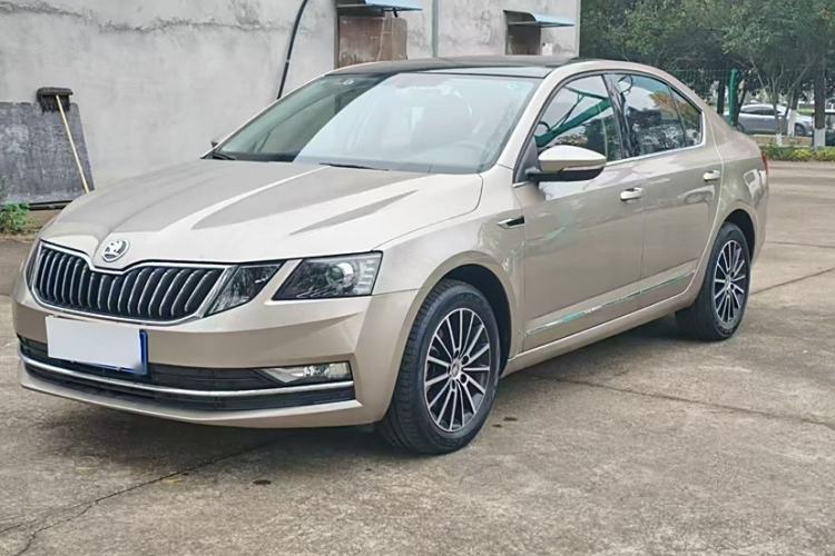 Used Skoda Octavia 2019 TSI230 DSG SmartDrive Luxury Edition China VI
