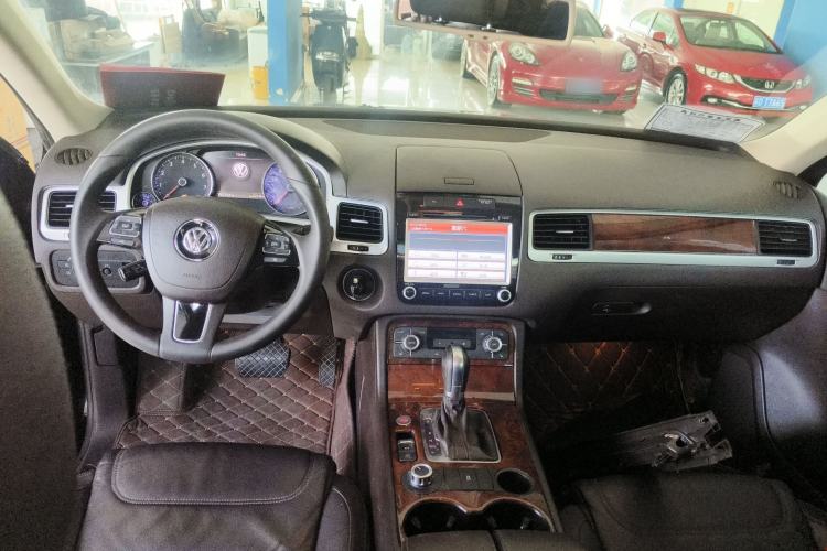 Used Volkswagen Touareg 2011 3.0 TSI Standard Version