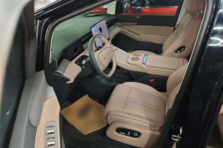 Used XPeng X9 2025 740 Ultra-Long Range Max
