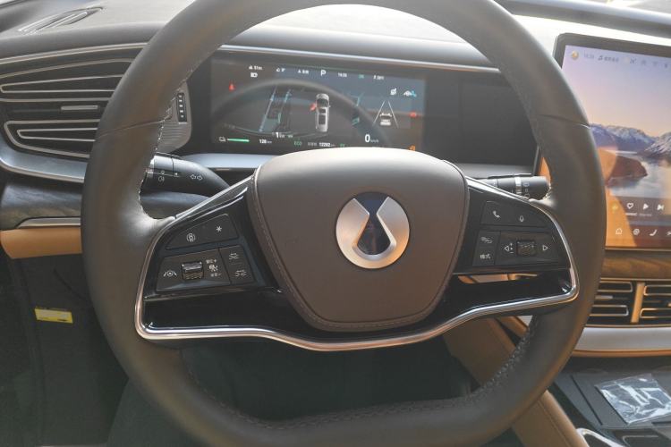 Used Denza D9 2024 DM-i 980 Four-Wheel Drive Prestige Model