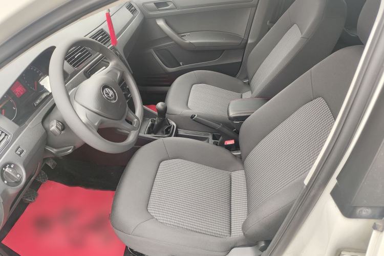 Used Volkswagen Santana 2016 1.4L Manual Fashion Edition
