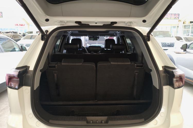 Used Chery Tiggo 8 PRO 2024 Champion Edition 290T Two-Wheel Drive Shining Version 7 Seats
