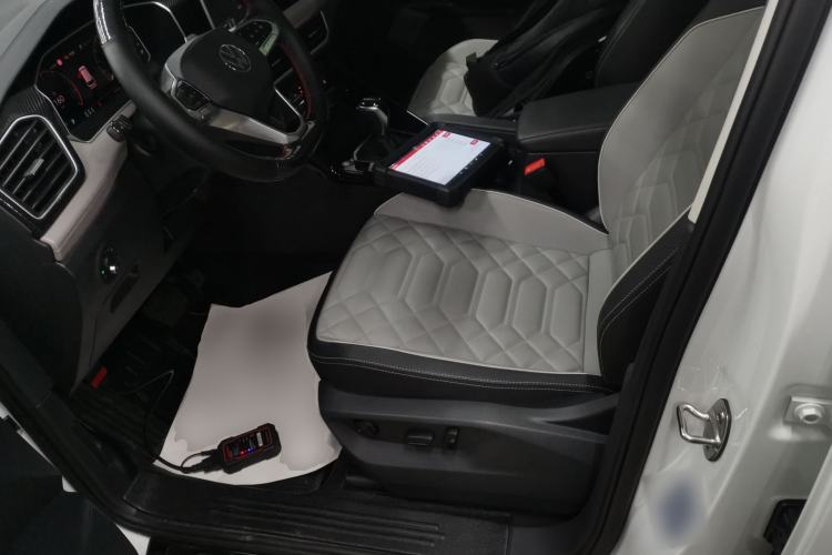 Used Volkswagen Tayron 2023 300TSI Two-Wheel-Drive Luxury Plus Advanced Edition