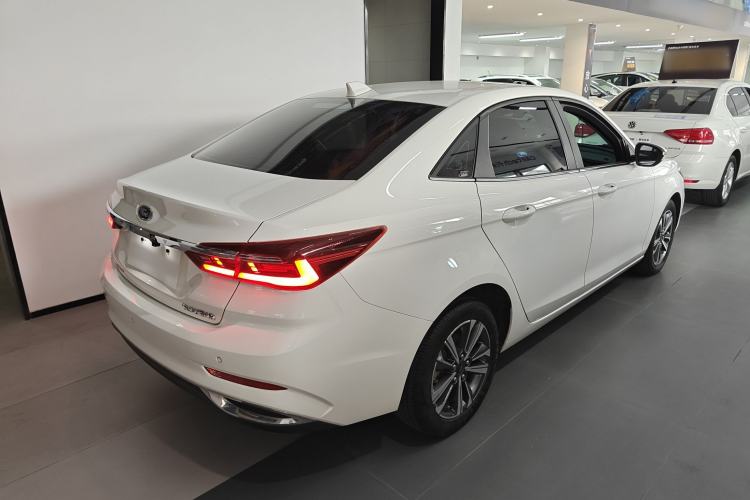 Used Ford Escort 2021 1.5L Automatic Diamond Edition
