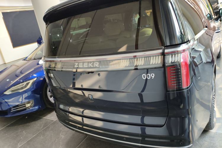Used Zeekr 009 2022 Revised WE Version
