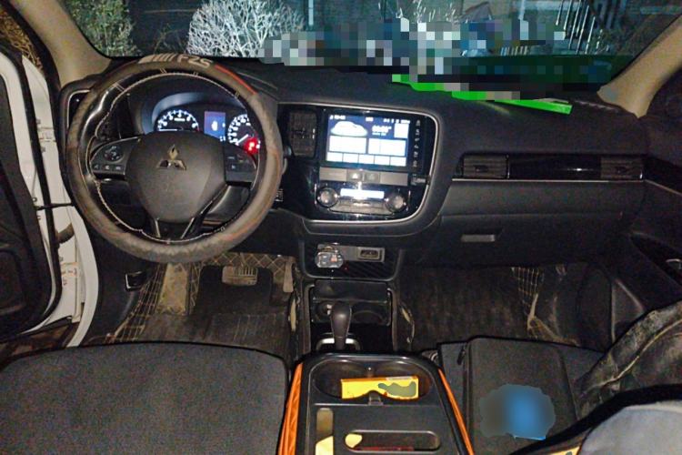 Used Mitsubishi Outlander 2021 2.0L Two-Wheel Drive Comfort Edition 7 Seats
