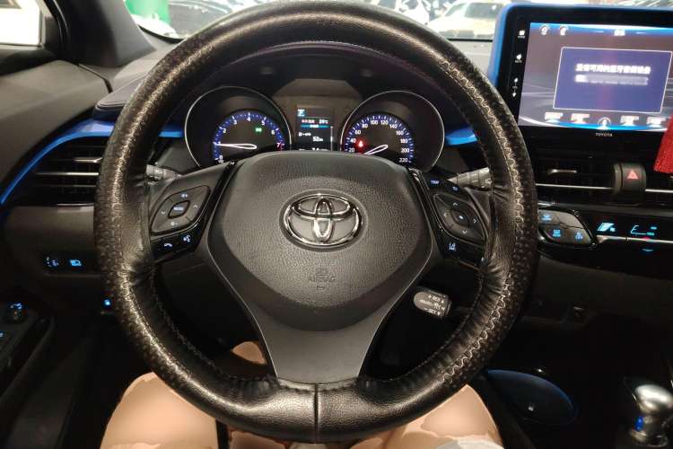 Used Toyota IZOA 2018 2.0L Yichi Edition China V Standard
