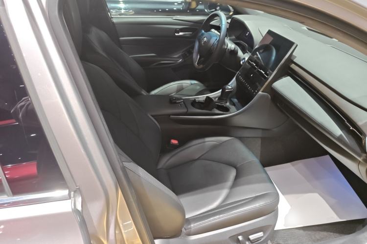 Used Toyota Avalon 2022 2.0L XLE Premium Edition
