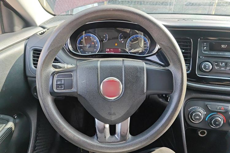 Used Fiat Viaggio 2015 1.4T Automatic Enjoyment Edition