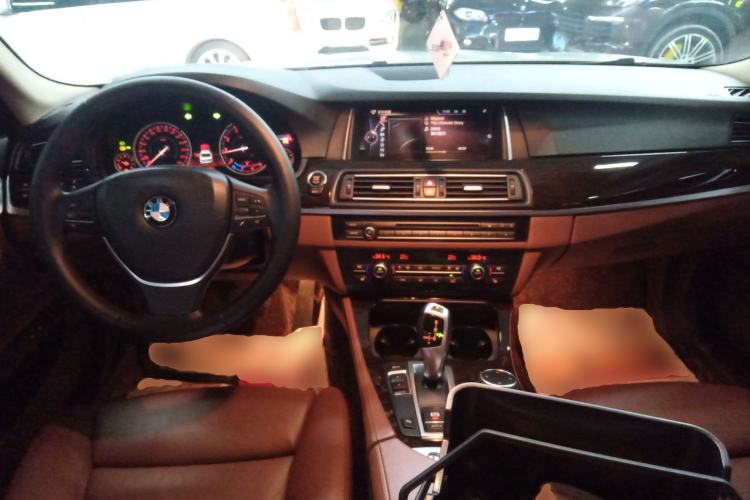 Used BMW 5 Series 2014 528Li Leading Model