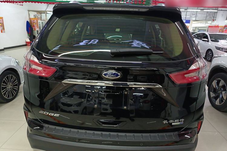 Used Ford Edge 2020 EcoBoost 245 Two-Wheel-Drive Titanium 5-Seater

