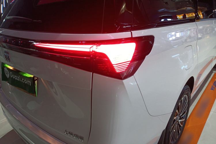 Used Buick GL8 New Energy 2025 Lu Shang Smart Enjoyment Edition 7-Seater