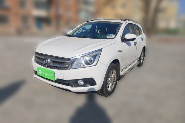 Used Venucia T70 2015 2.0L CVT Smart Edition