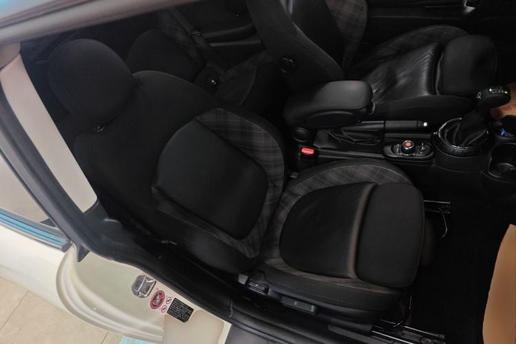 Used  MINI 2016 1.5T COOPER
