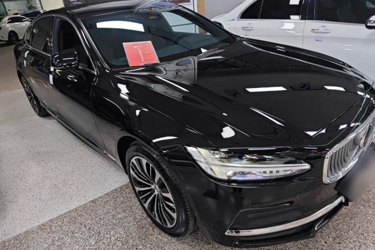 Used Volvo S90 2024 B5 Zhiyi Luxury Edition
