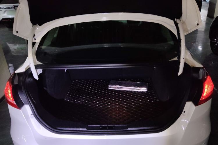 Used Ford Focus 2018 Sedan Classic 1.6L Automatic Trendy SmartDrive Edition