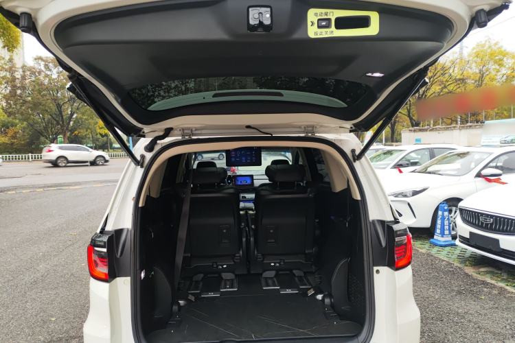 Used Honda Elysion 2022 2.0L eHEV Luxury Edition
