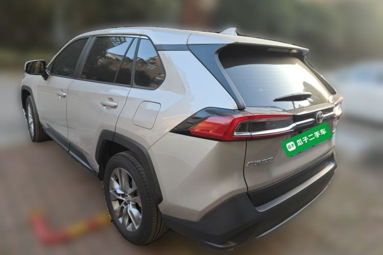 Used Toyota Wildlander 2024 2.0L CVT Two-Wheel Drive Leading Edition