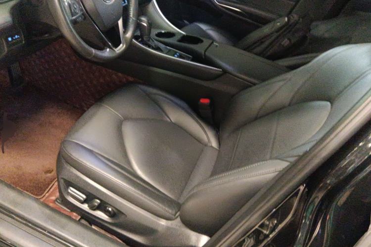 Used Toyota Avalon 2023 2.0L Luxury Edition
