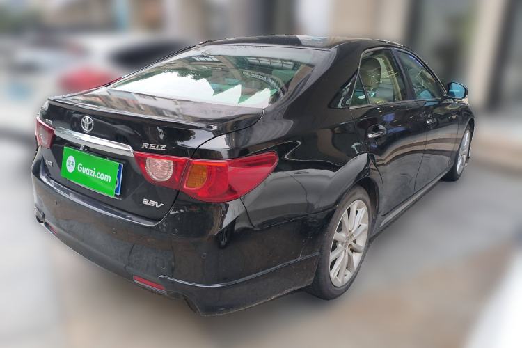 Used Toyota Reiz 2010 2.5V Fashion Elite Edition
