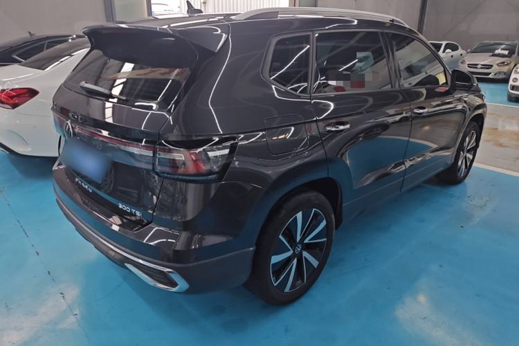 Used Volkswagen Tharu 2023 300TSI Two-Wheel-Drive Moonlight Edition
