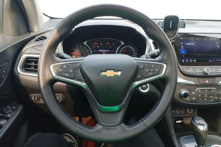 Used Chevrolet Equinox 2019 535T Automatic YuJie Edition China VI
