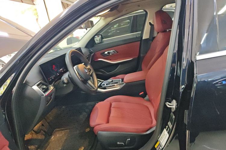 Used BMW i3 2024 eDrive 35 L
