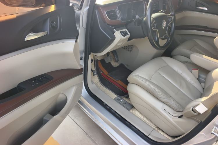 Used Buick GL8 2017 25S Luxury Version China V Standard
