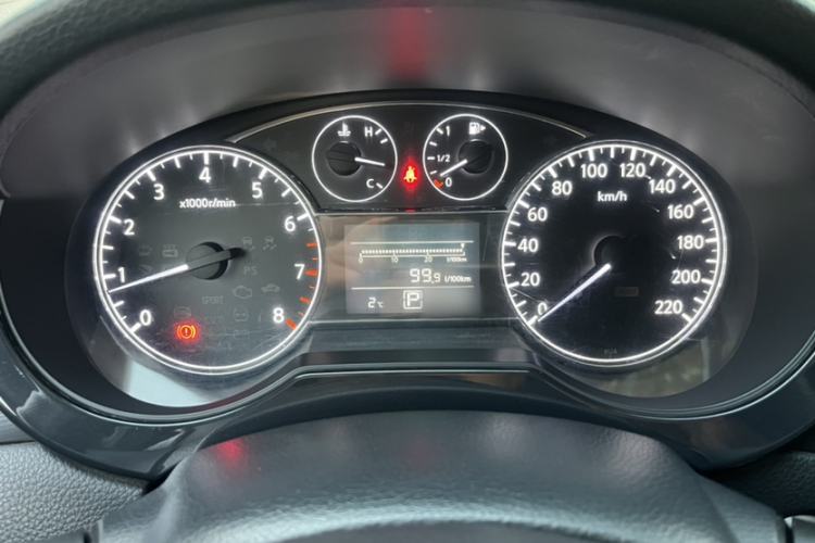 Used Nissan Tiida 2011 1.6L CVT Smart Version
