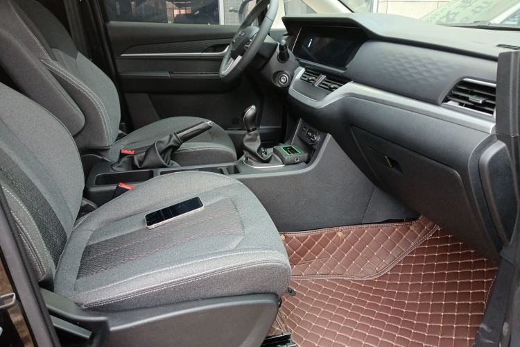 Used  Ruisheng Ace M7 2026 Model 1.6L Manual Standard Wheelbase Comfort 7-seater
