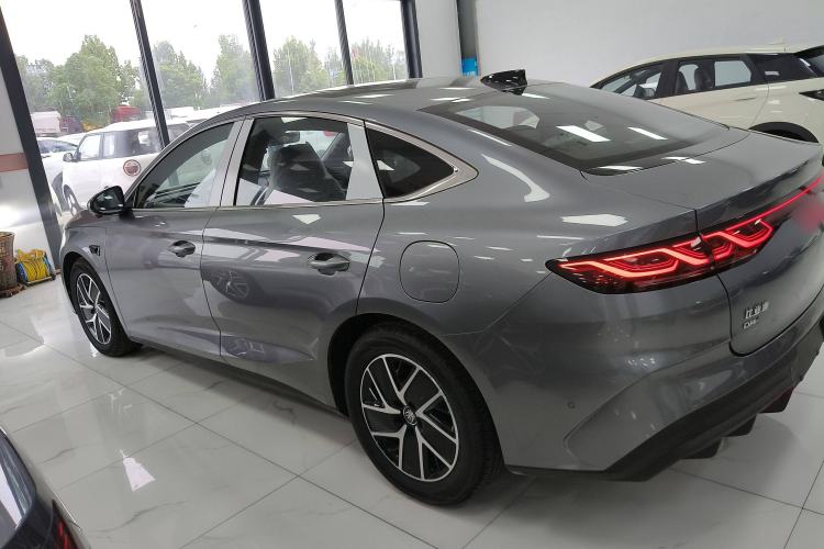 Used BYD Qin L 2025 DM-i Smart Drive 80KM Superior Model
