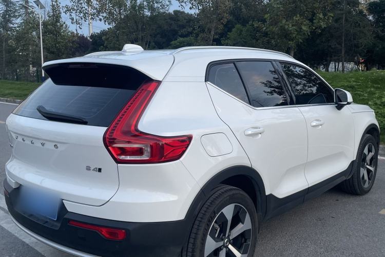Used Volvo XC40 2023 B4 4x4 Smart Luxury Edition
