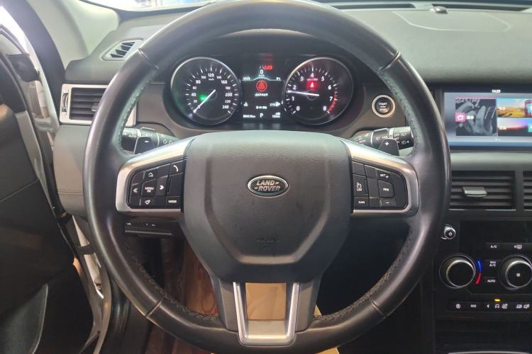 Used Land Rover Discovery Sport 2019 240 PS PURE Edition China VI Standard
