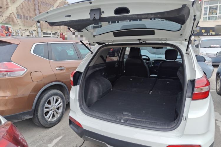 Used Hyundai ix25 2015 1.6L Automatic Two-Wheel-Drive Deluxe DLX Model