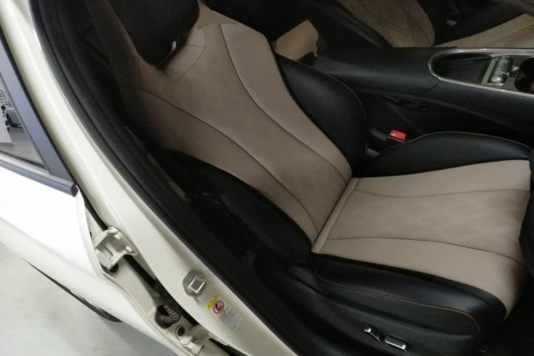 Used BYD Dolphin 2024 Honor Edition 420km Fashion Version
