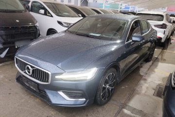 Used Volvo S60 2022 B4 Zhiyi Luxury Edition