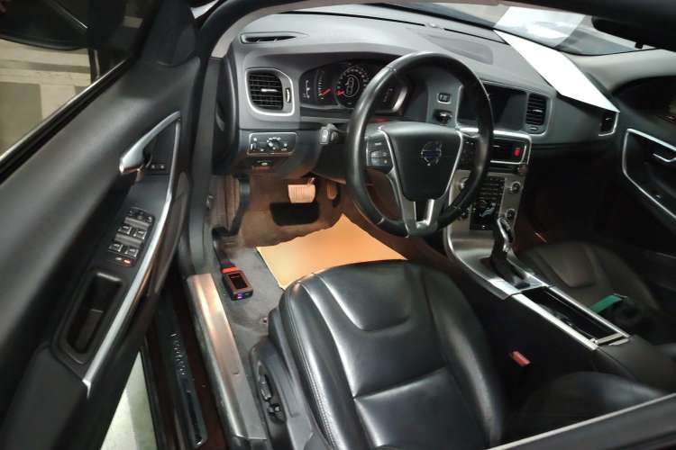 Used Volvo S60 2018 S60L T3 Smart Upgrade Edition
