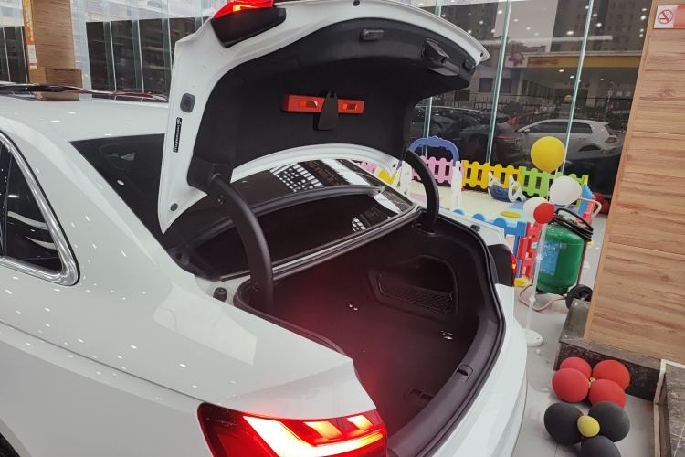 Used Audi A4L 2024 40 TFSI Fashion Dynamic Model